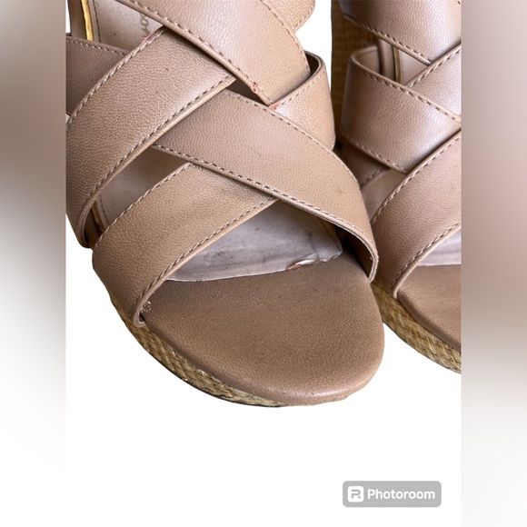 Jessica Simpson Nude Wedge Heels - Picture 8 of 11